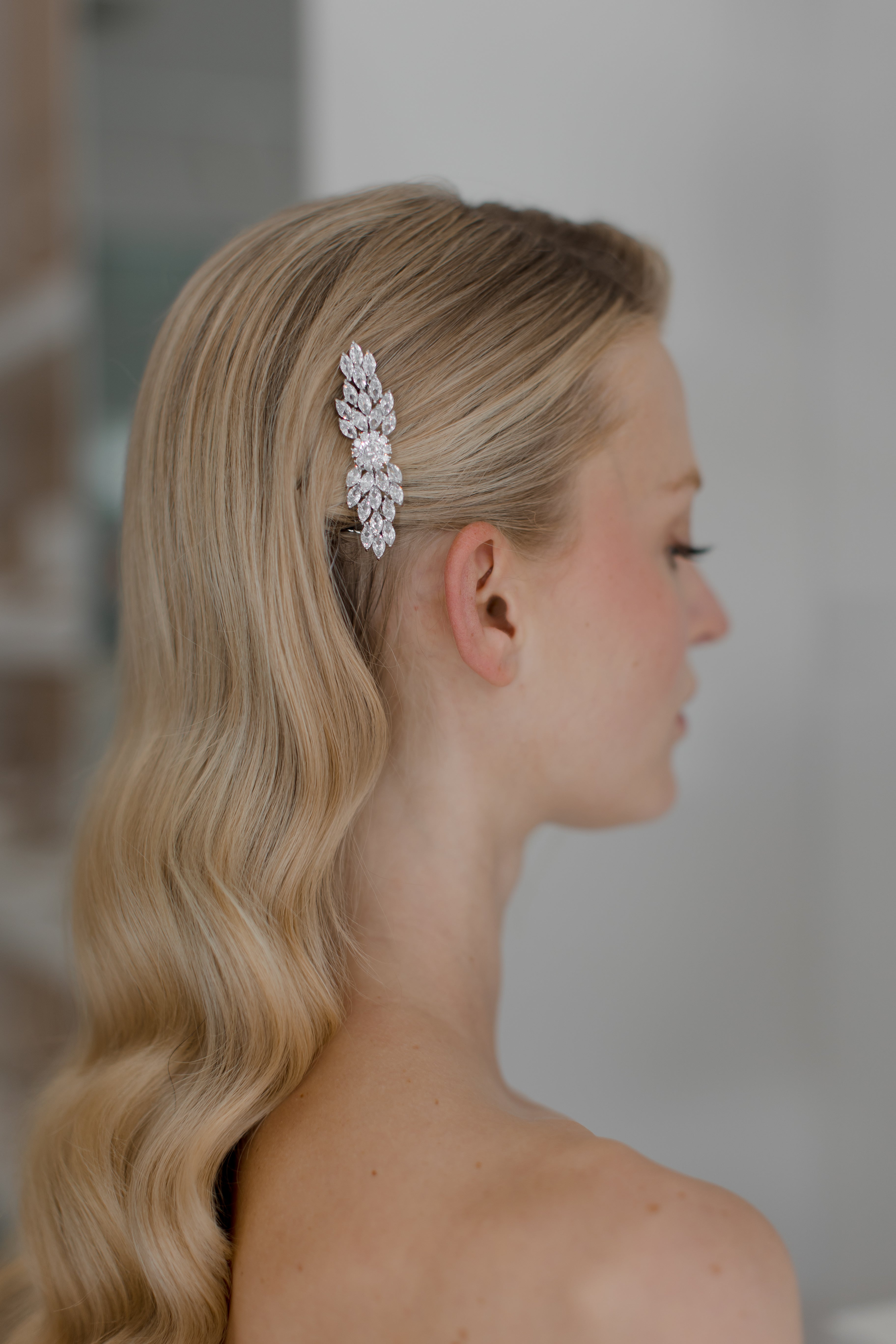 Sylvia - Elegant Sparkling Marquise and Round Crystal Bridal Comb