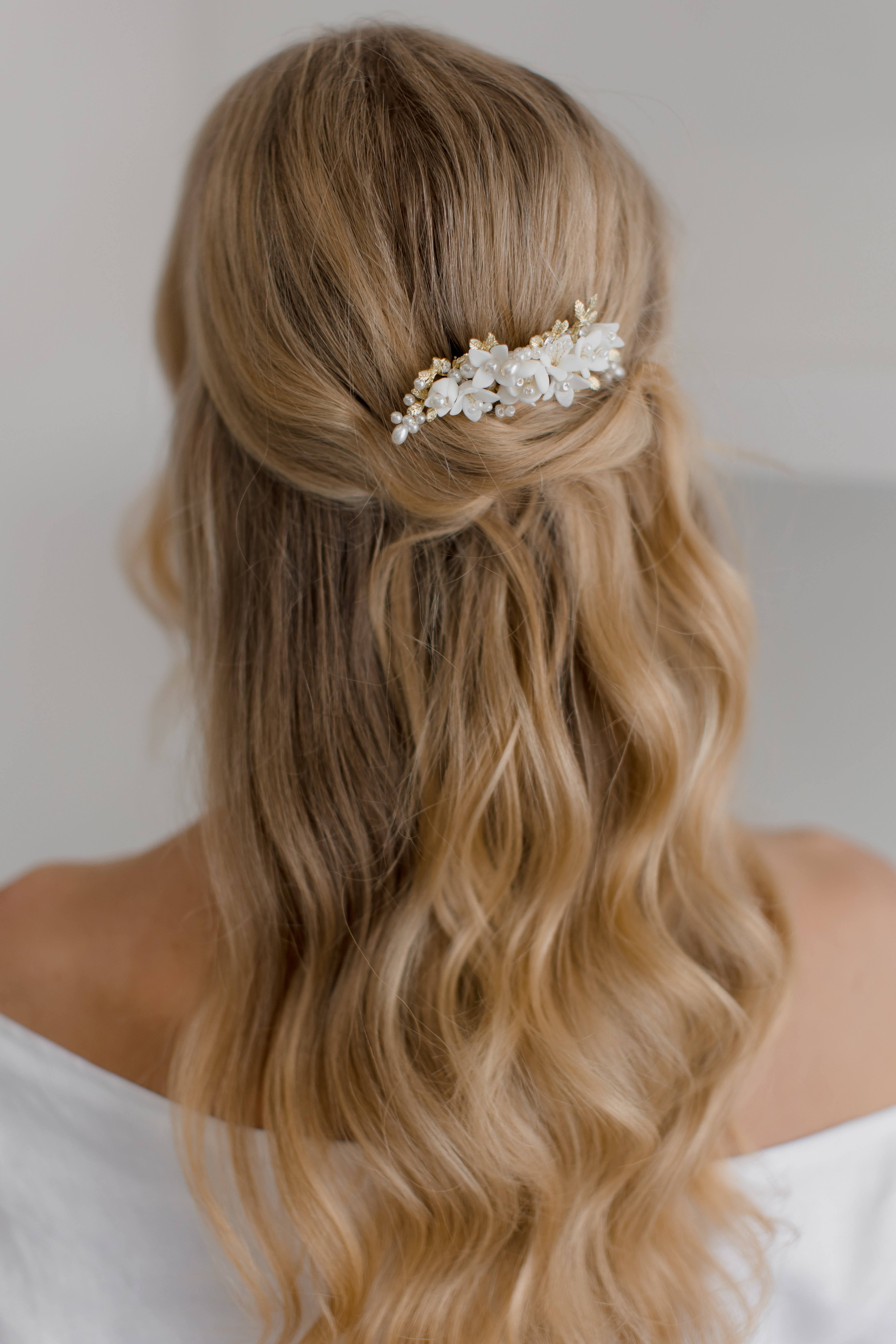 Cora - Porcelain Floral & Pearl Bridal Hair Comb