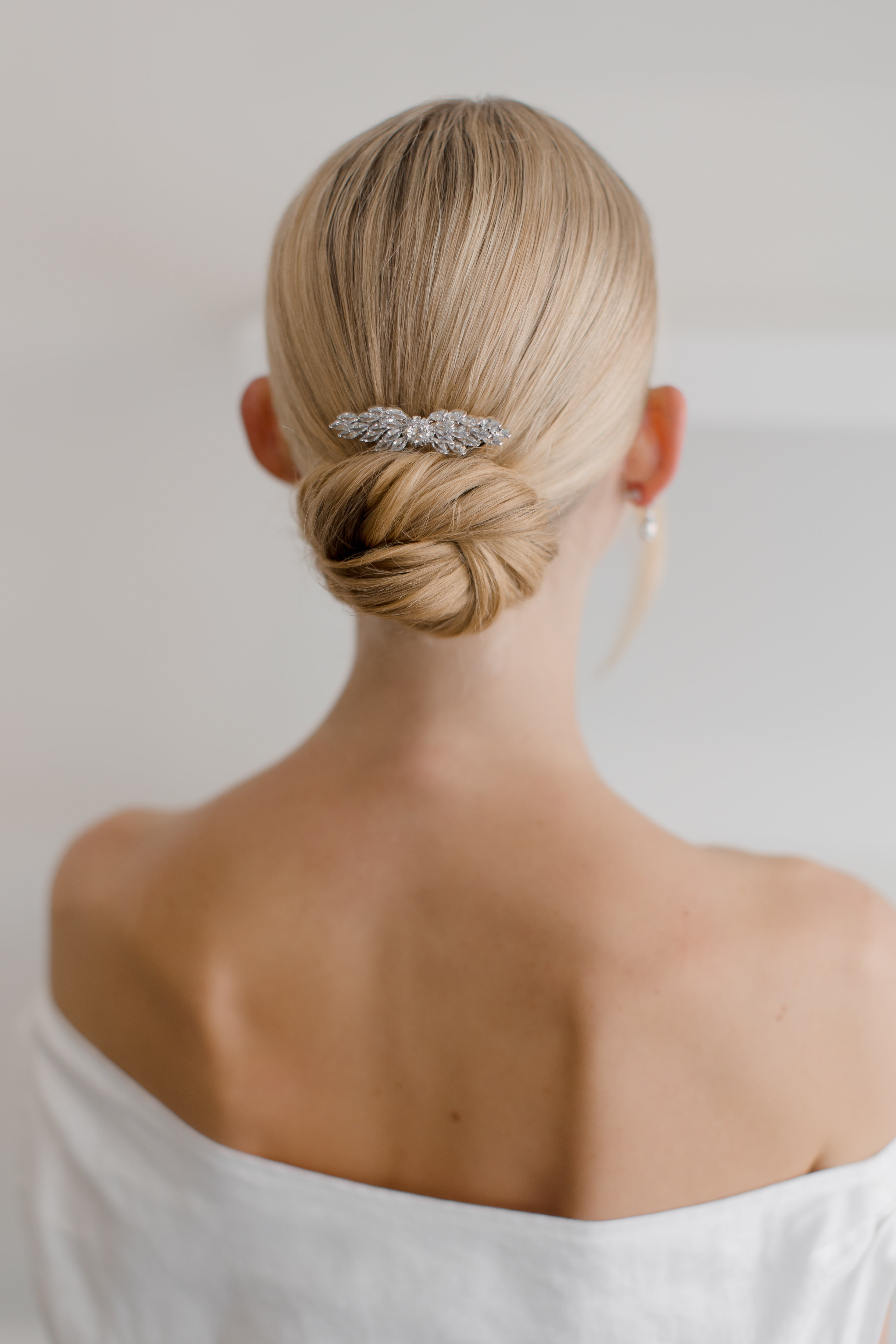 Sylvia - Elegant Sparkling Marquise and Round Crystal Bridal Comb