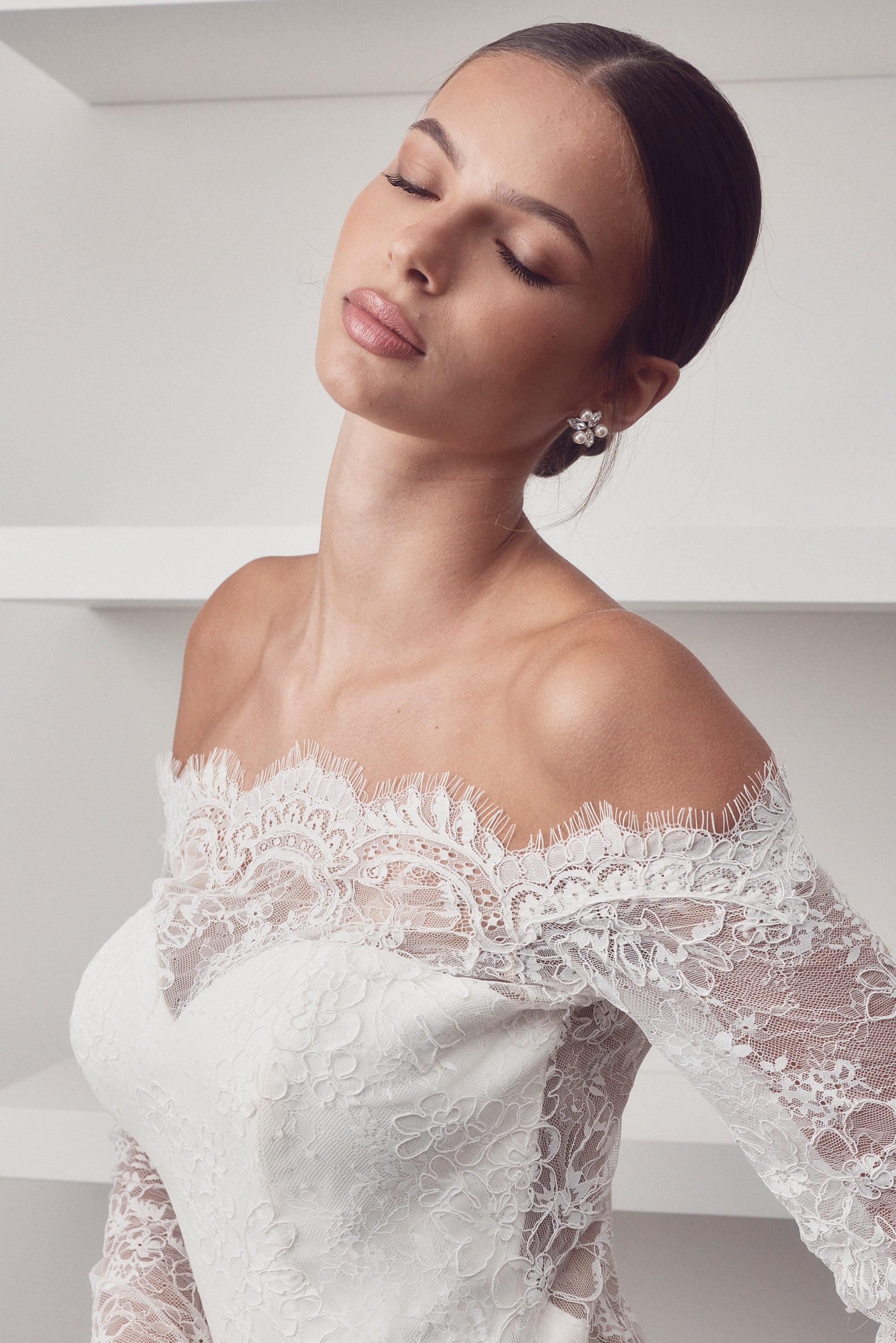 Elizabeth Bower - Juliette Pearl & Crystal Stud - Rhodium Silver