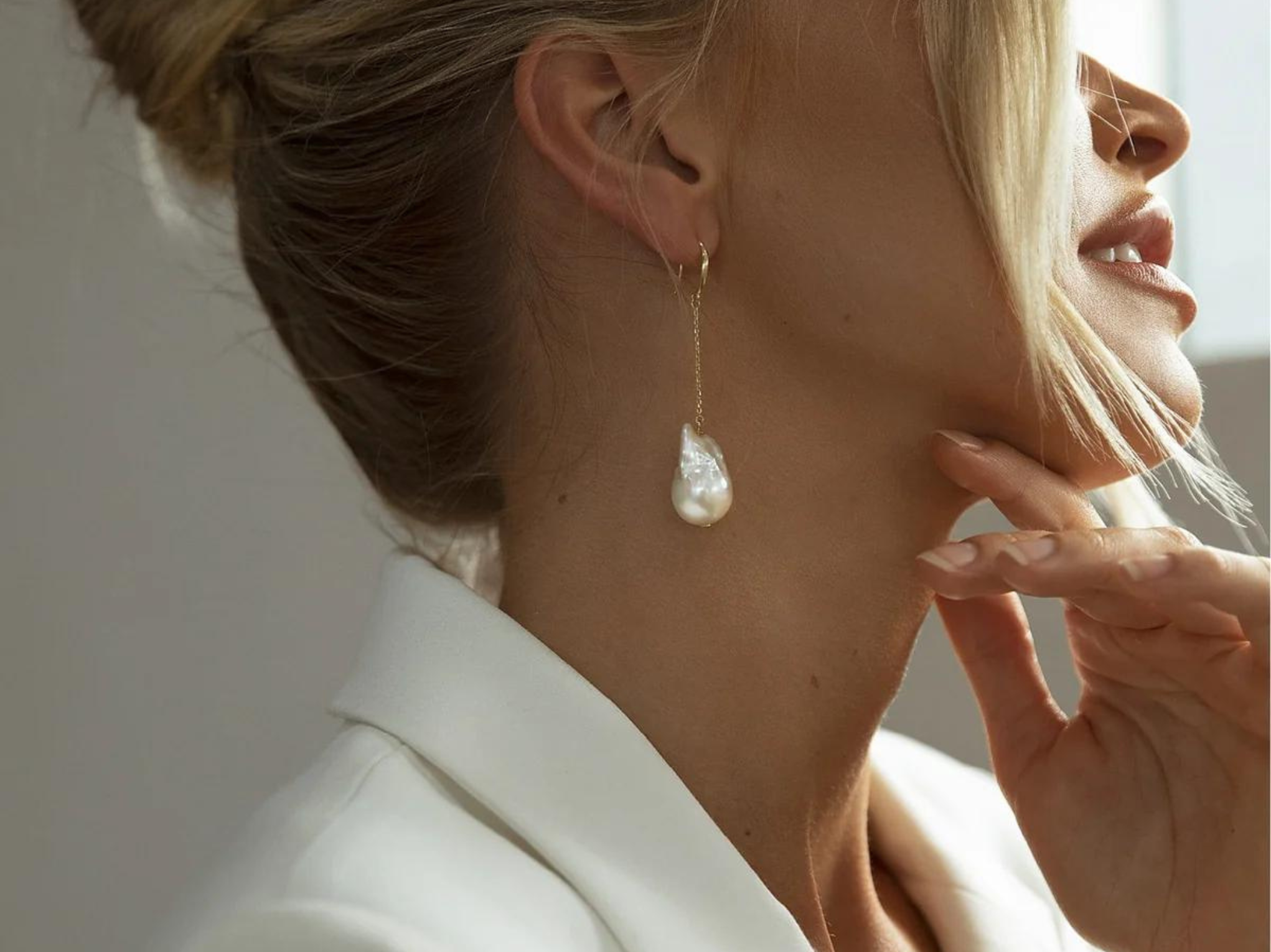 Cool dangle earrings deals