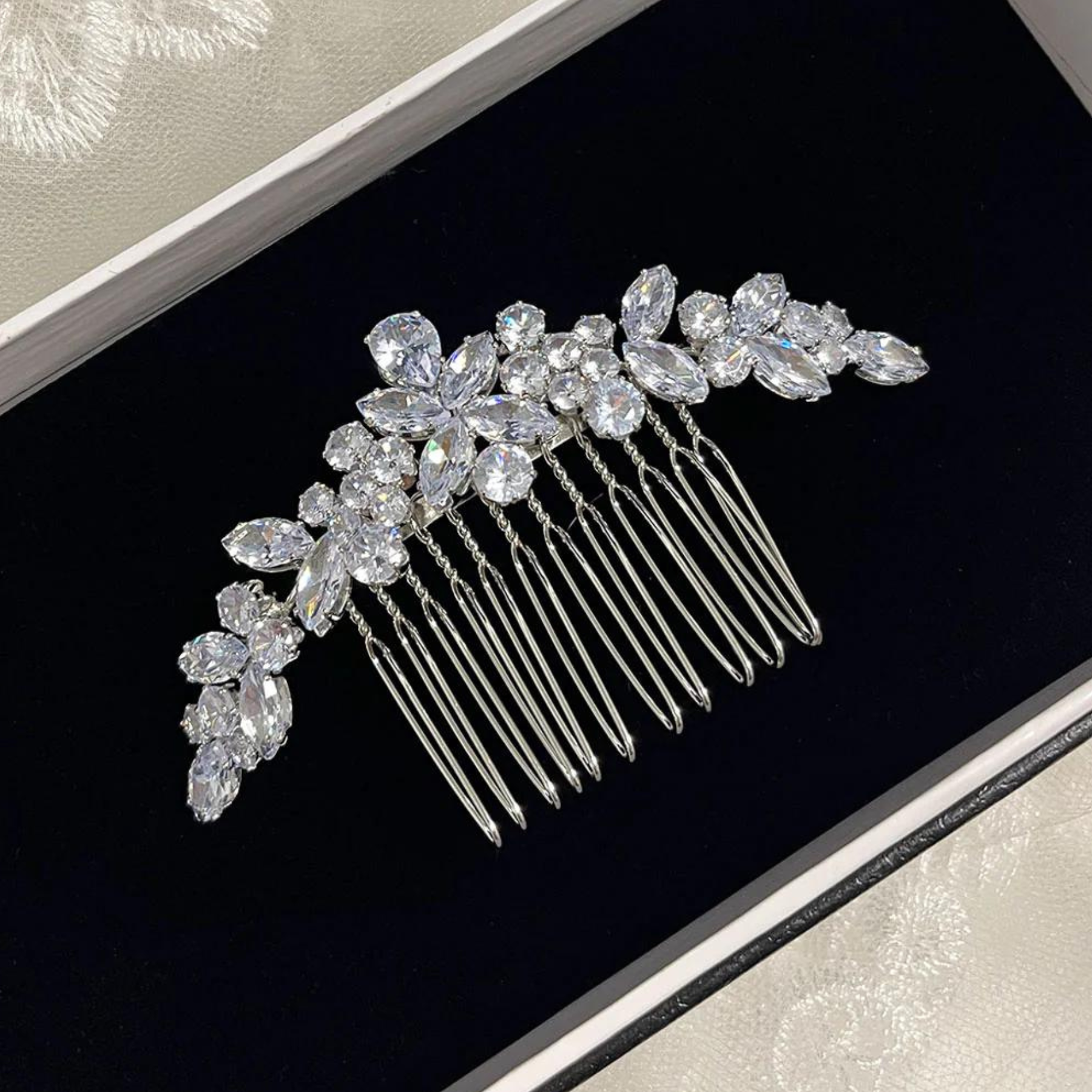 Saphira - Elegant Sparkling Crystal Bridal Comb