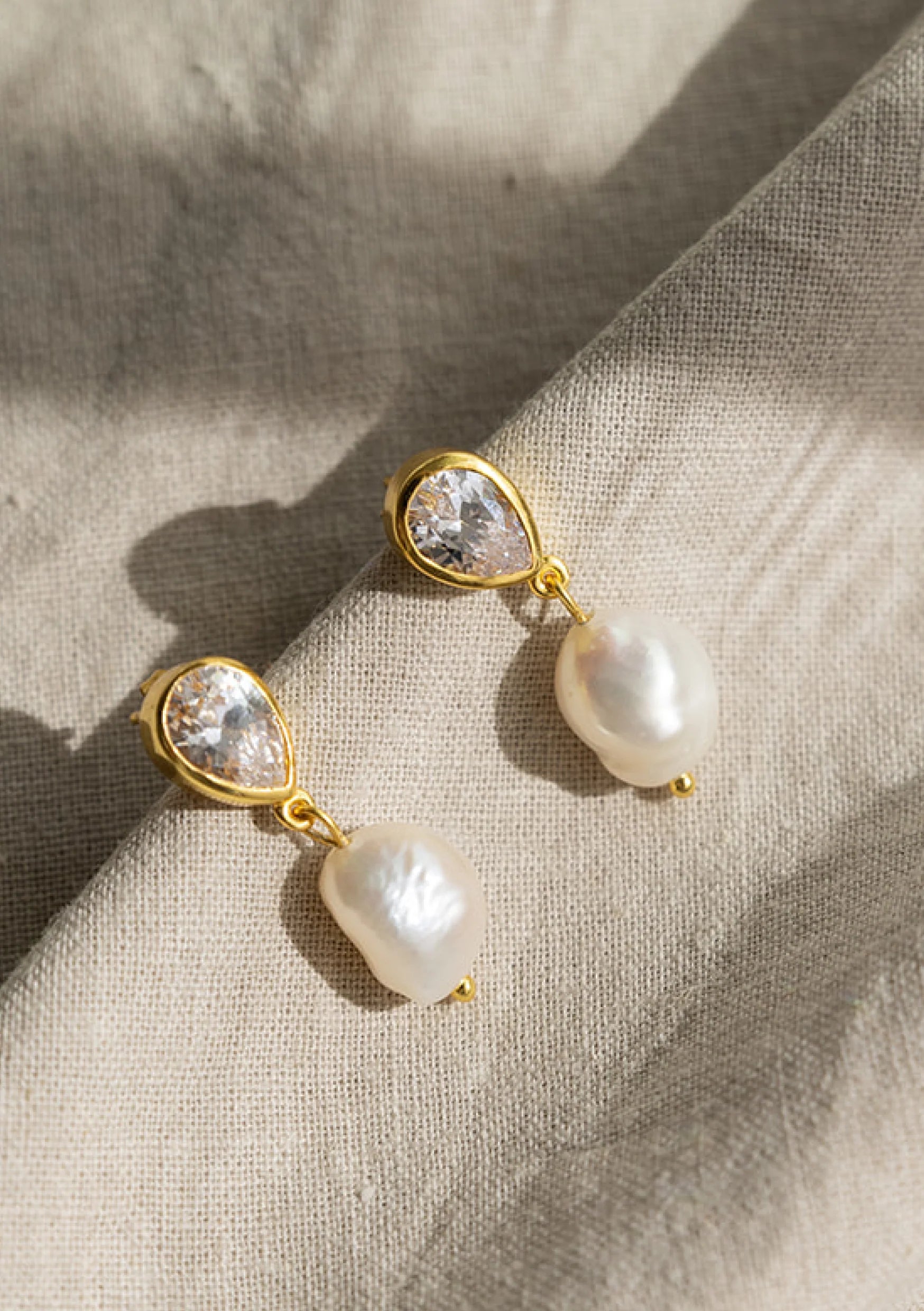 Lola Knight - Oceane - Pearl & Teardrop Crystal Earrings - 18K Gold