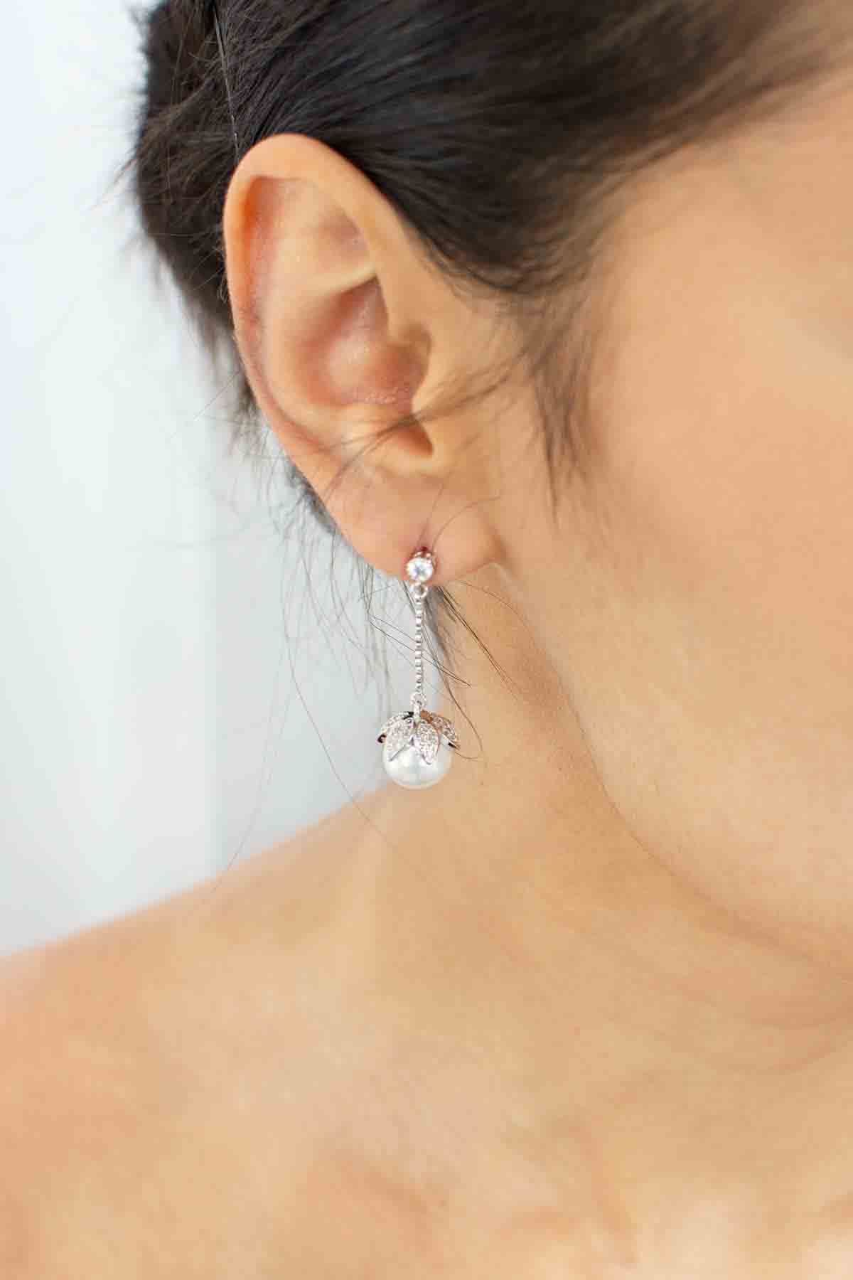 Leslie - Long Pearl Drop Bridal Earrings