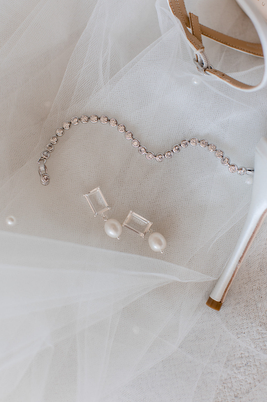 Lily - Classic Round Crystal Bridal Bracelet