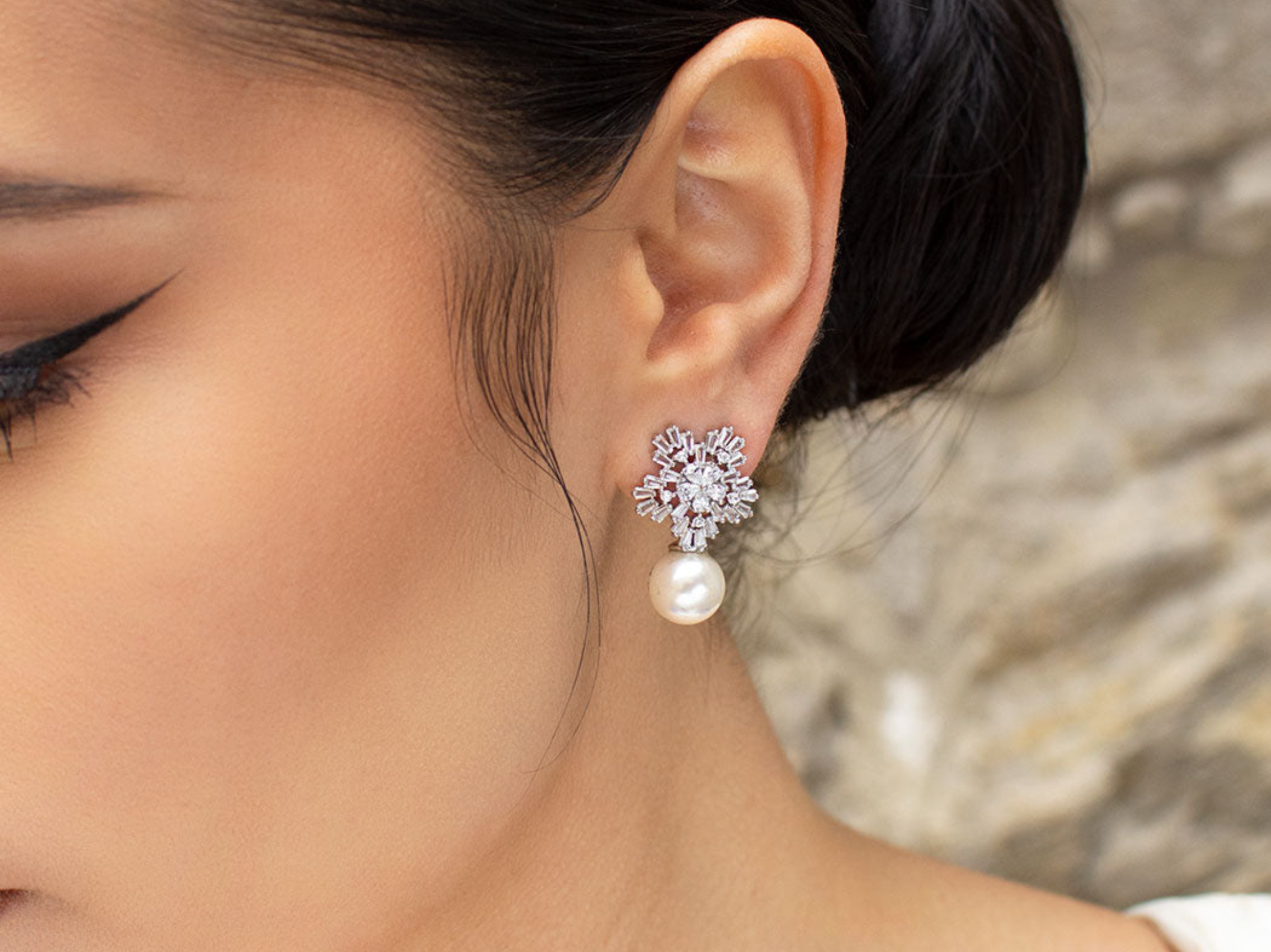 Zoey - Stunning Snowflake Pearl Bridal Earrings