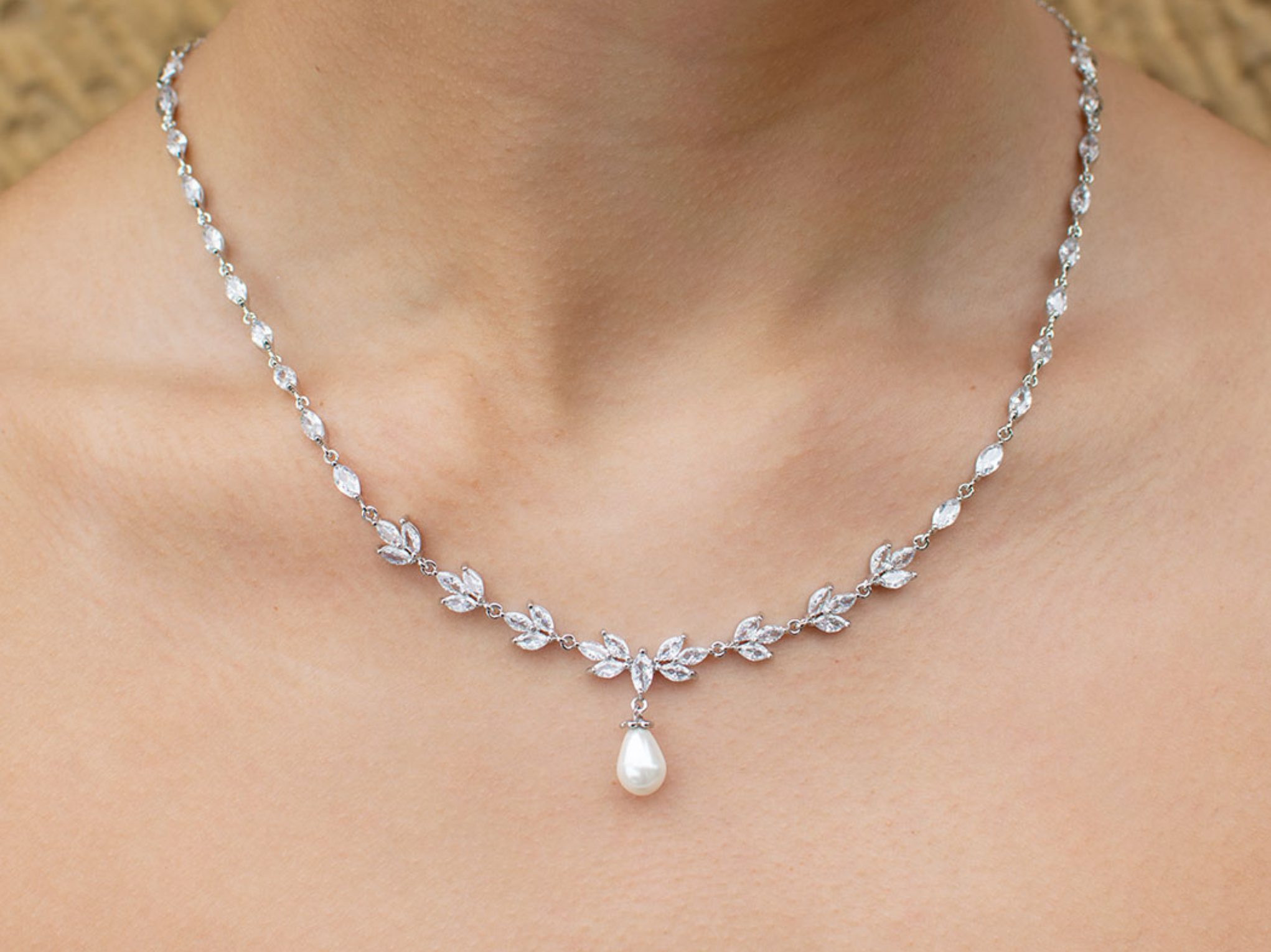 Pearl and crystal necklace 2025 bridal
