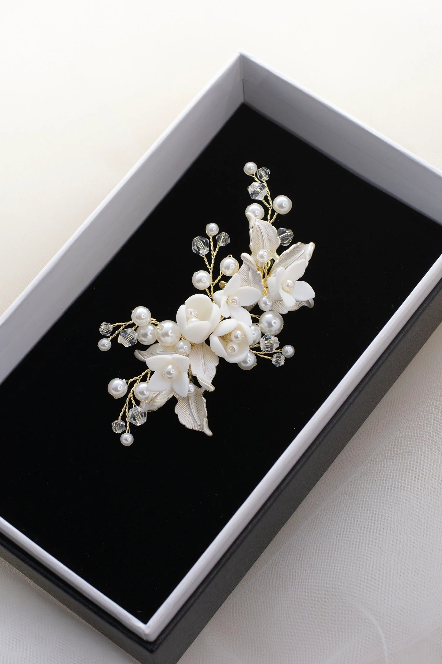 Angelica - Petite Ceramic Flower Pearl Bridal Hair Clip