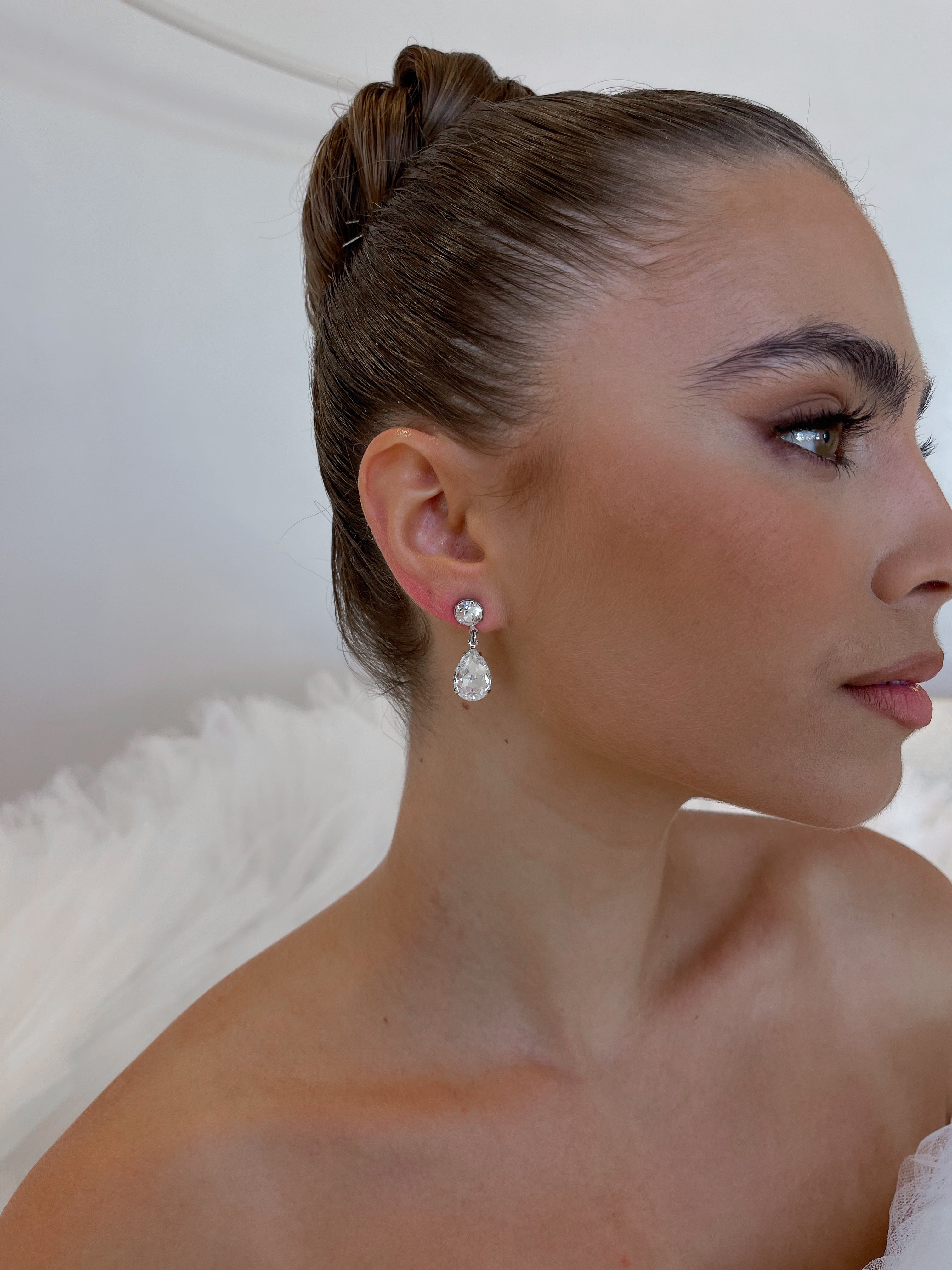 Stimulated Diamond Pear Drop Earrings | Engagement earrings, Antique  earrings, Diamond