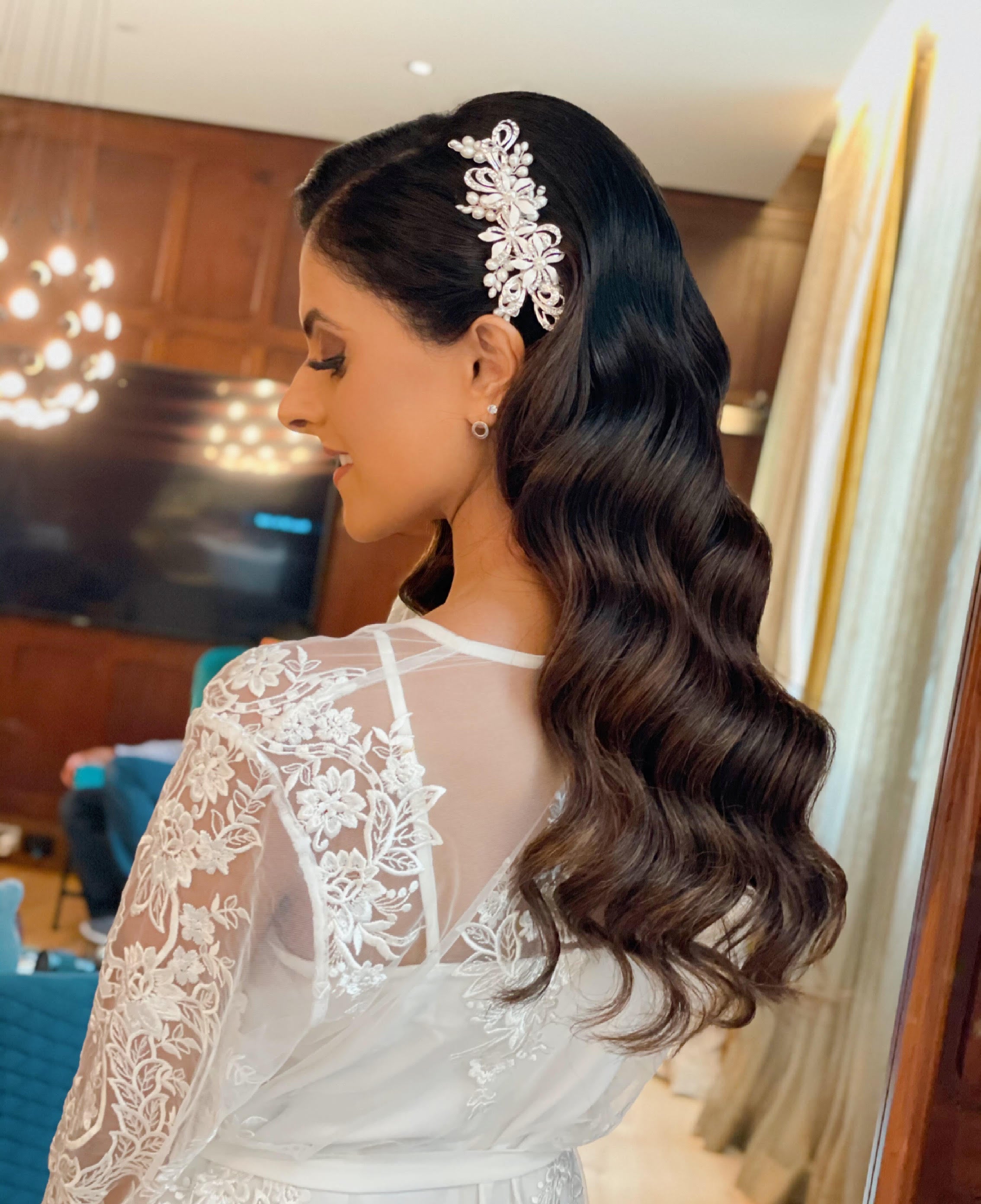 Lacey - Pearl Crystal Floral Bridal Hair Comb