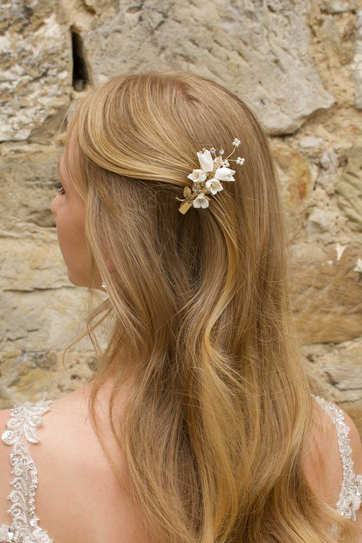 Millicent - Dainty Porcelain Flower Pearl Bridal Hair Clip