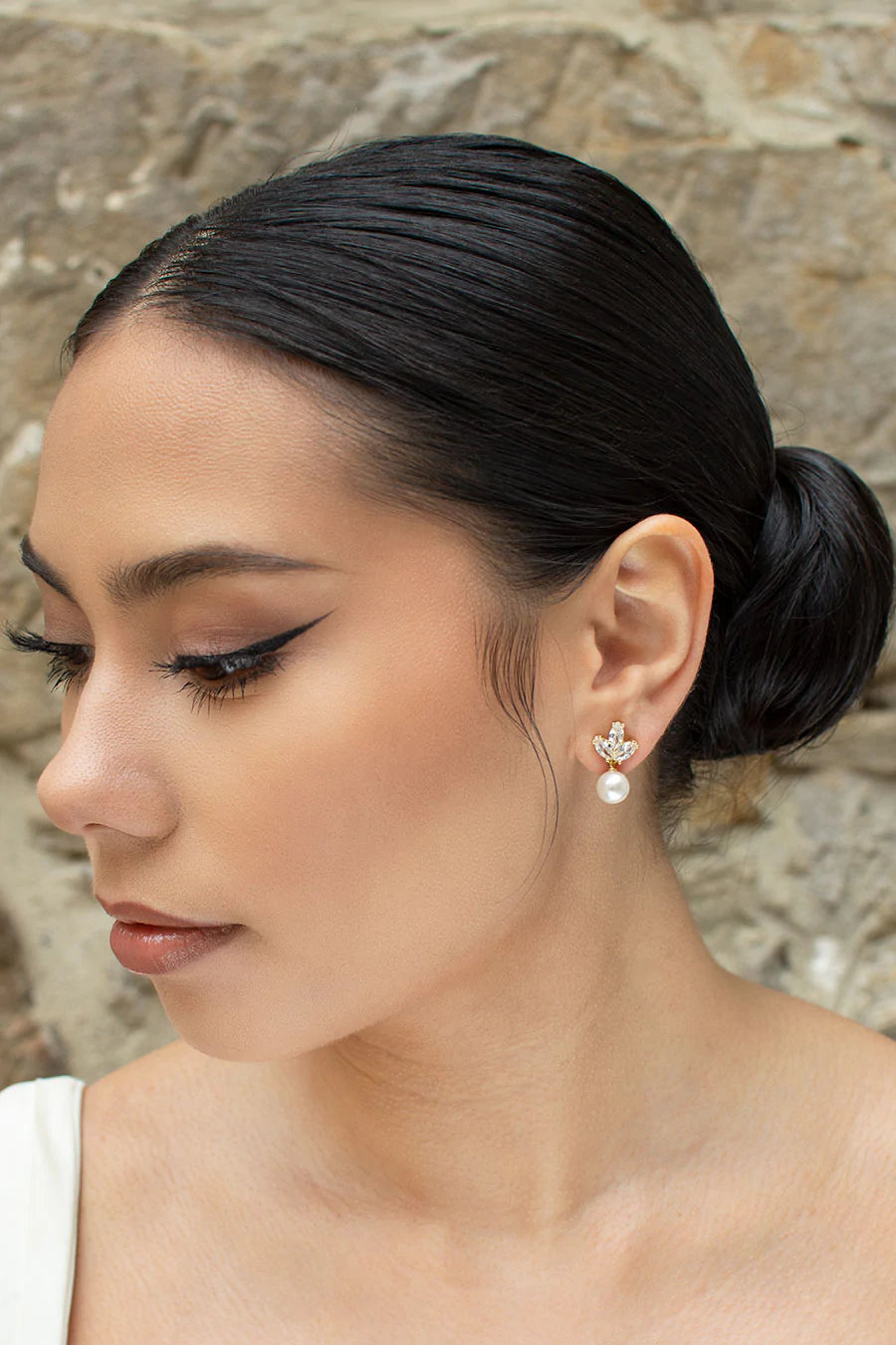 Lola - Pretty Pearl Drop Bridal Earrings