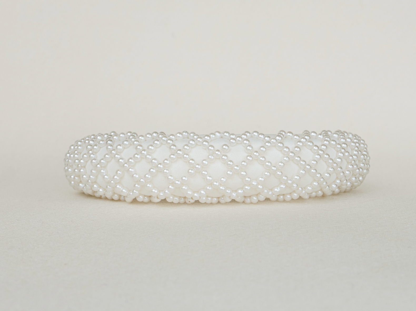 Aurora - Classic Style Pearl Bridal Headband