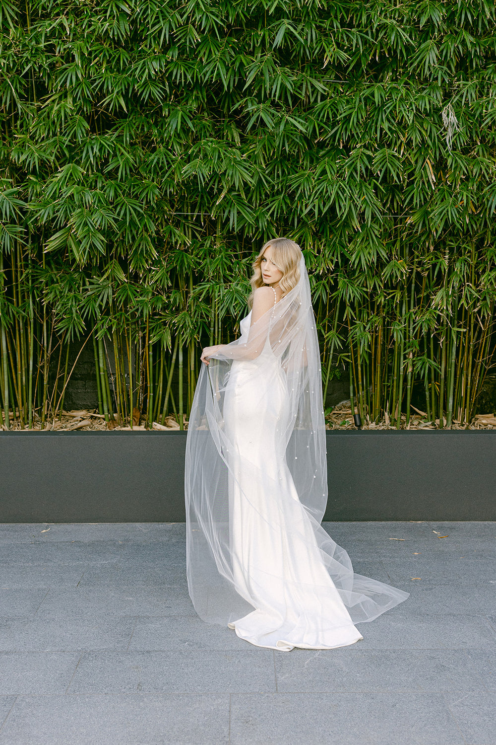 Jumana Tulle Pearl Veil The White Collection