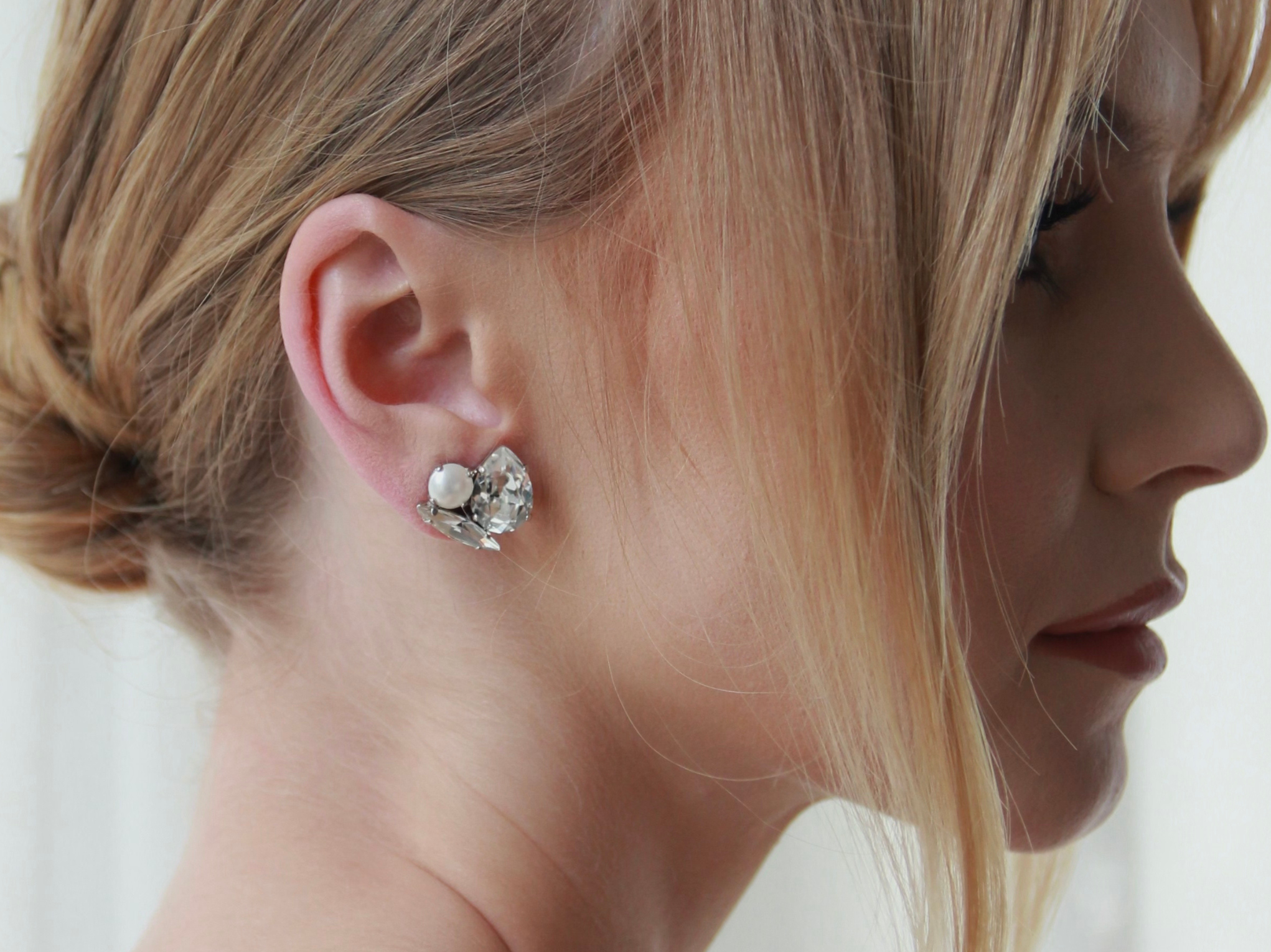 Bau Silver Swarovski Pearl Bridal Cluster Earrings The White